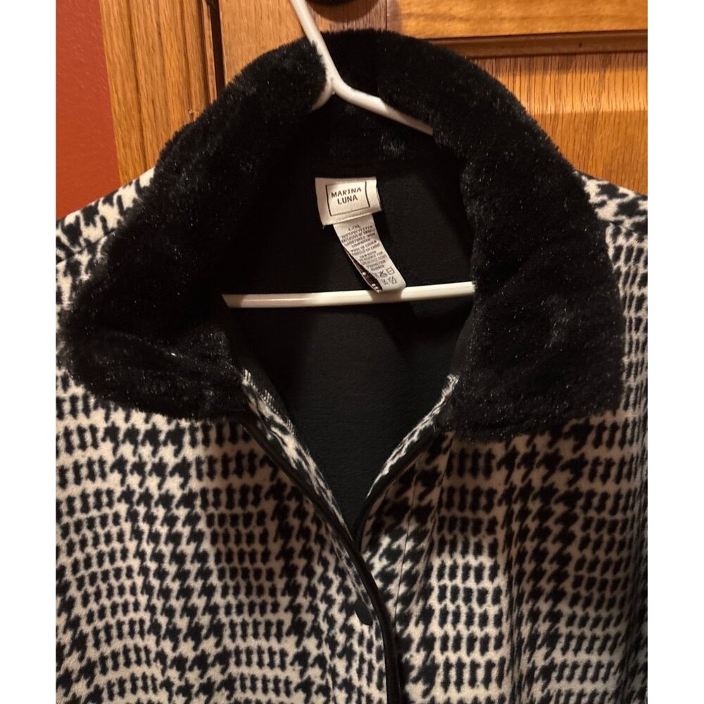 Marina Luna Cape Coat Size L/XL Houndstooth Black & White Faux Fur Collar Snaps - Picture 5 of 11